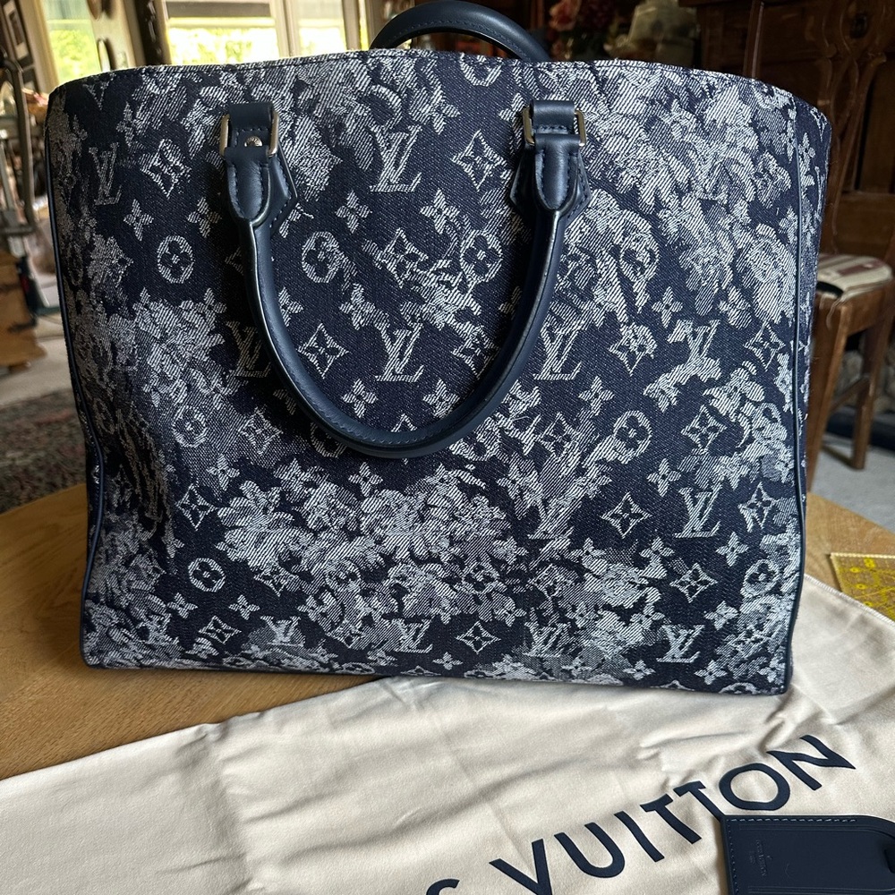 Louis Vuitton Monogram Tapestry Grand Sac tote bag.